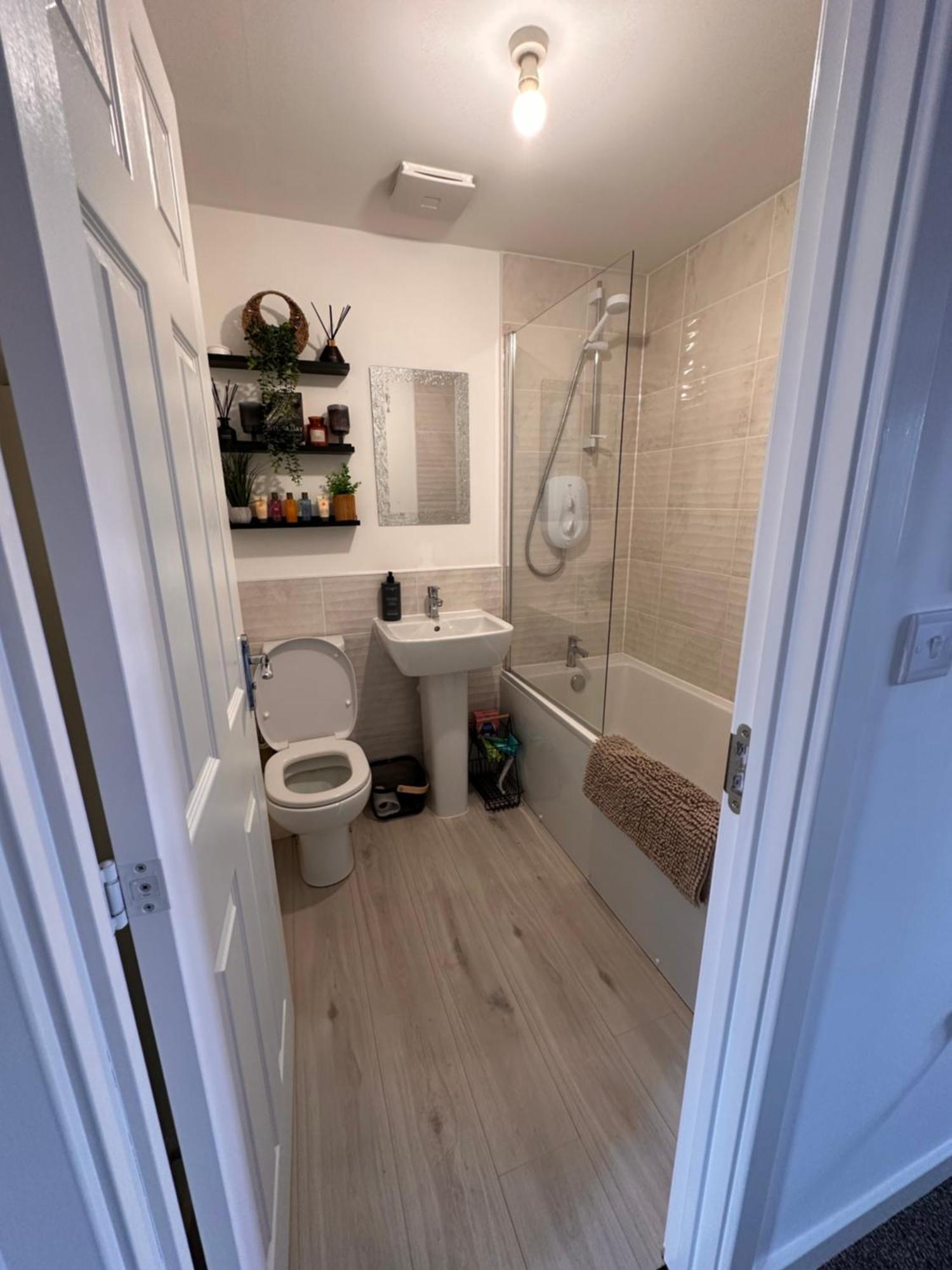 Trusted 3 Story Townhouse Lägenhet Wells Exteriör bild